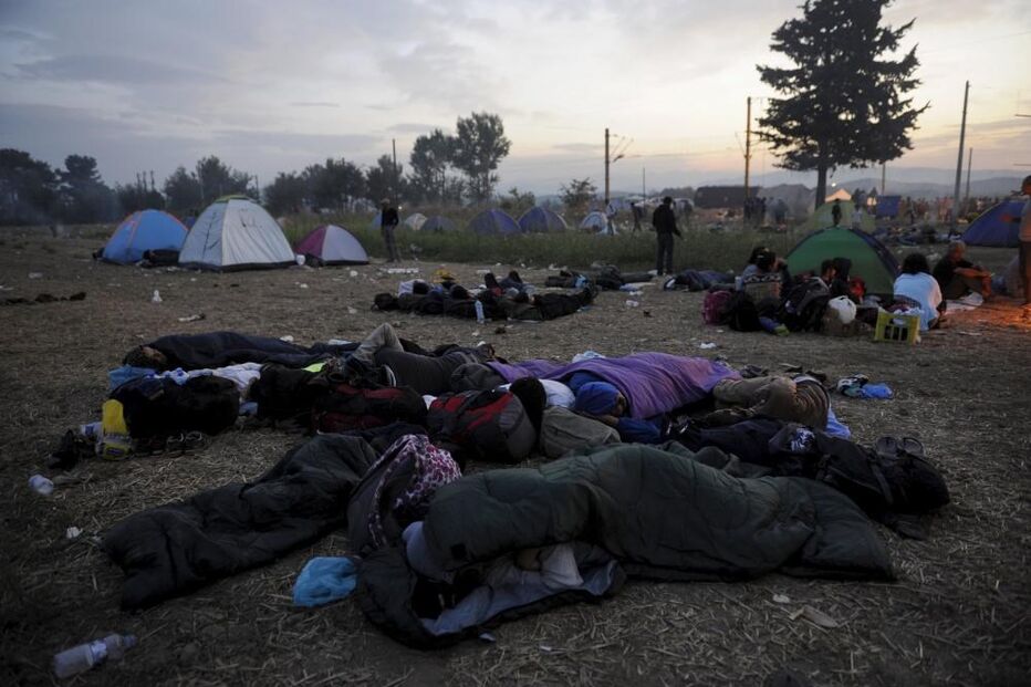 Grécia, Lesbos, confrontos, polícia, ataque, feridos, guerrilha