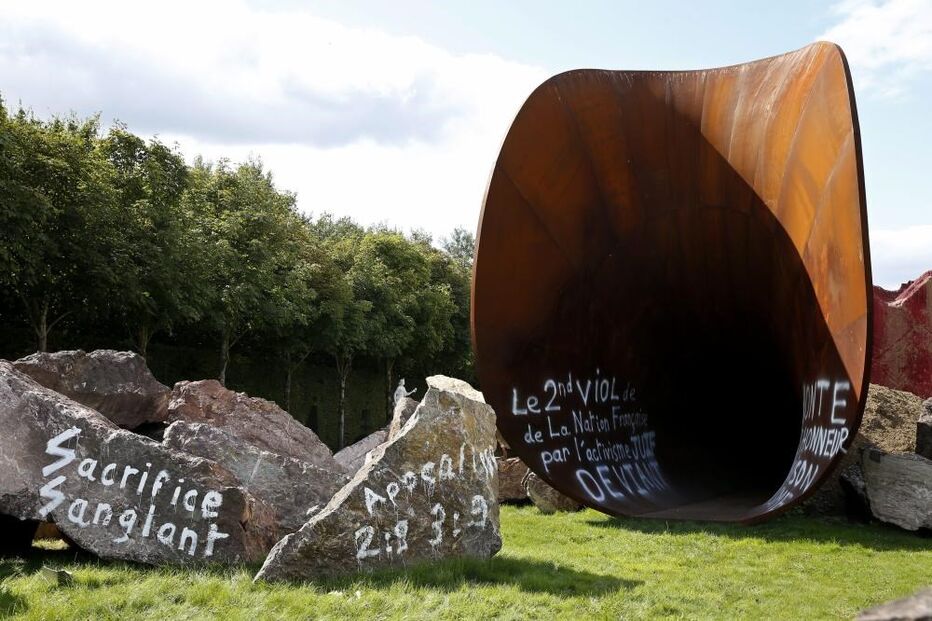 França, vandalismo, escultura, Anish Kapoor, Versalhes, artes, cultura e entretenimento