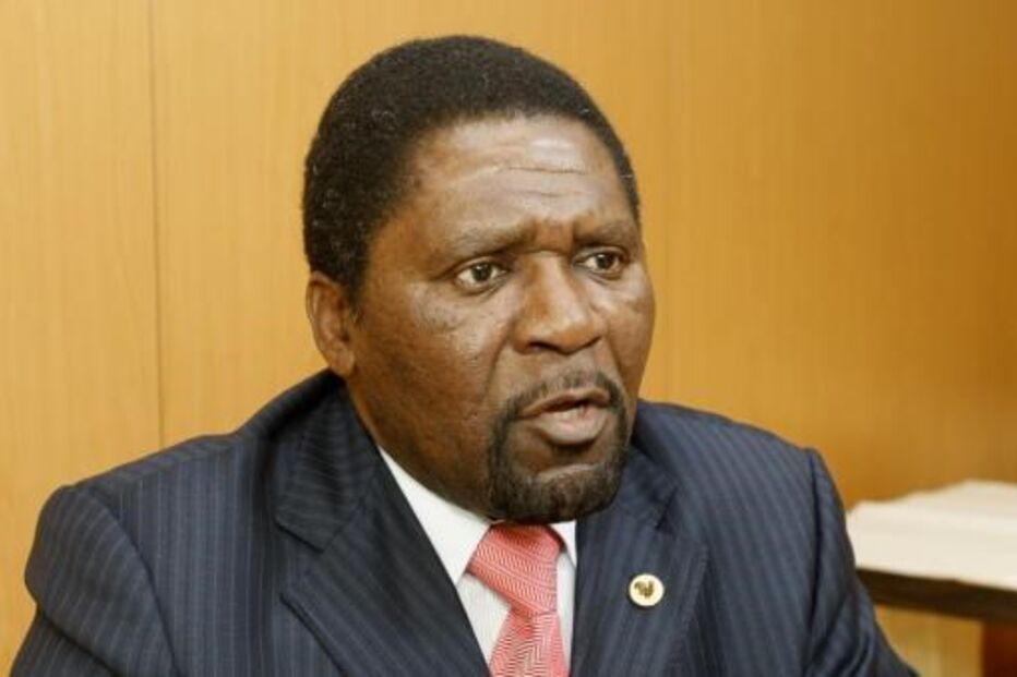 líder da União Nacional, Independência Total, Angola, UNITA, José Eduardo dos Santos, Isaías Samakuva, Luanda, crime, lei e justiça, partidos e movimentos, crime económico, corrupção