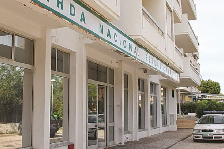 09-09-2015_02_40_52 10 alg sequestro.jpg