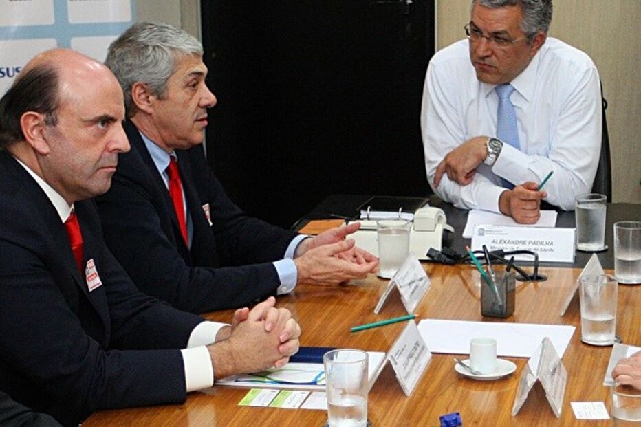 10-09-2015_22_42_58 4-5 sócrates.jpg