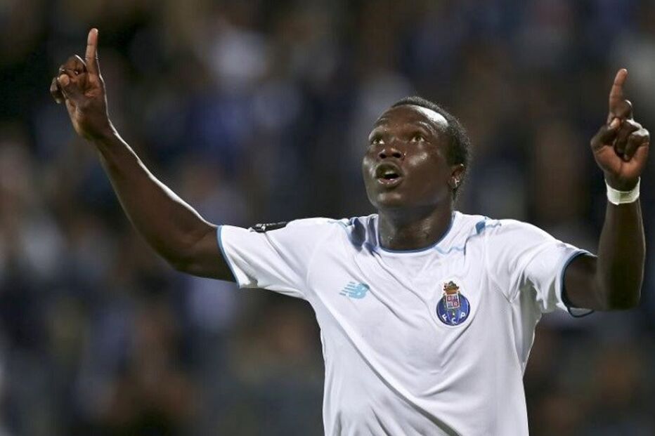 Arouca, FC Porto, futebol, I Liga portuguesa, Corona