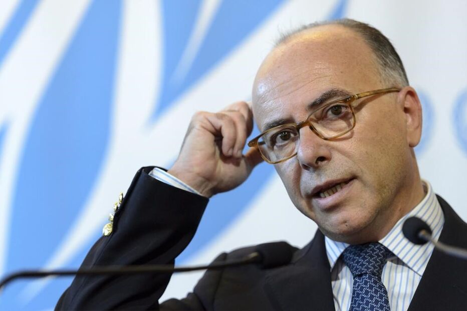 França, Bernard Cazeneuve, União Europeia, Acordo de Schengen, Alemanha, Hungria, política, refugiados