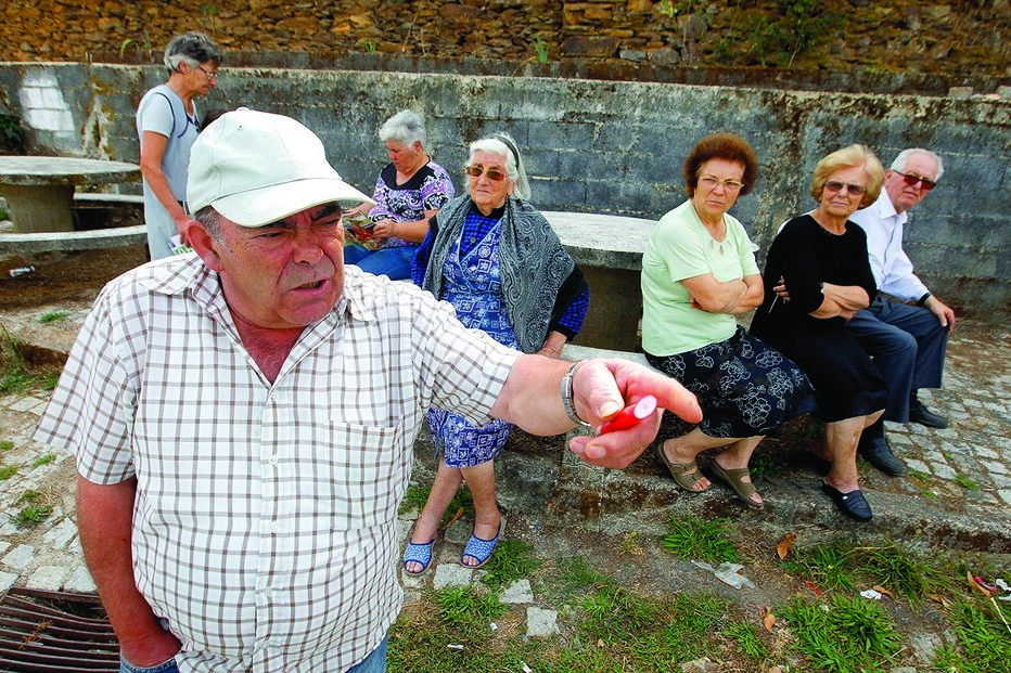Torrozelas, Arganil, Torrozelas, crime, assalto, crime, lei e justiça, Belmiro Domingos, Aida Gonçalves