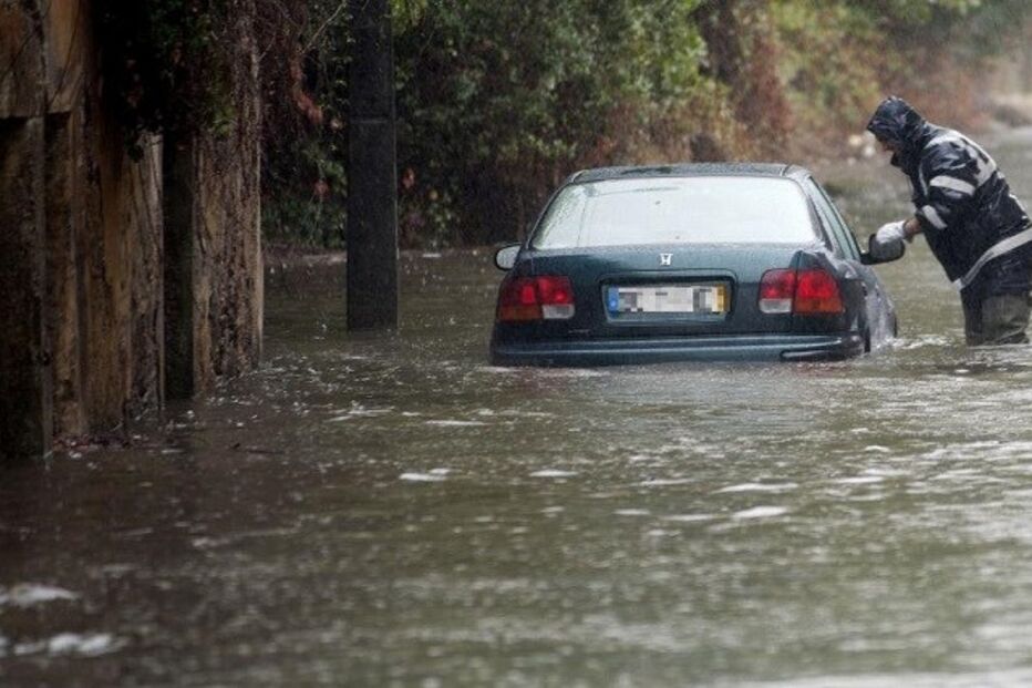 Mau tempo, chuva, inundações