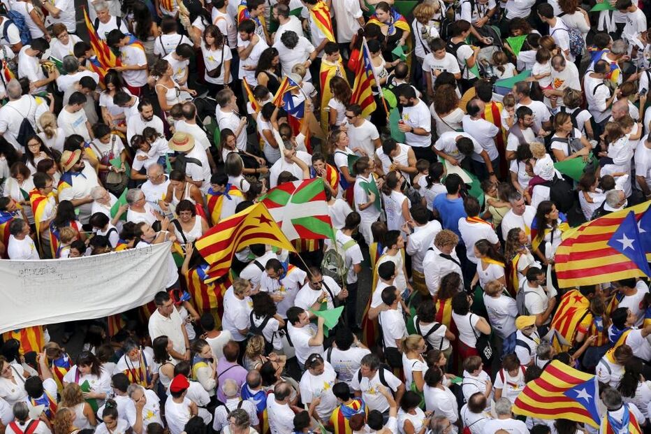 Catalunha, independência, La Vanguardia, sondagem, Governo de Madrid, Artur Mas, política, partidos e movimentos