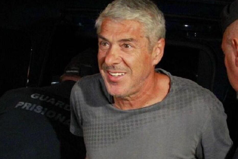 23-09-2015_04_40_50 26-27 sócrates.jpg