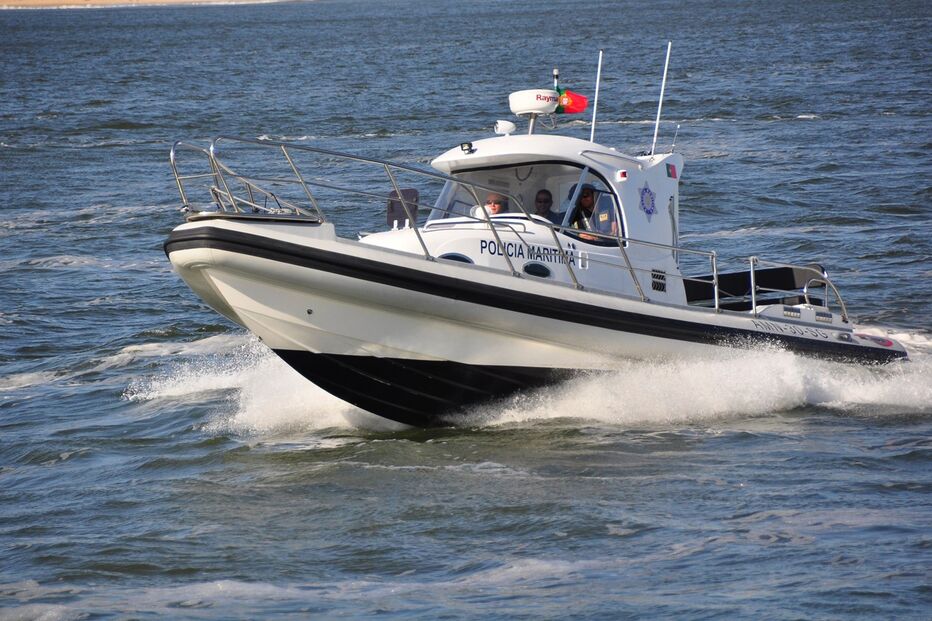 24-09-2015_03_51_52 15 polícias.jpg