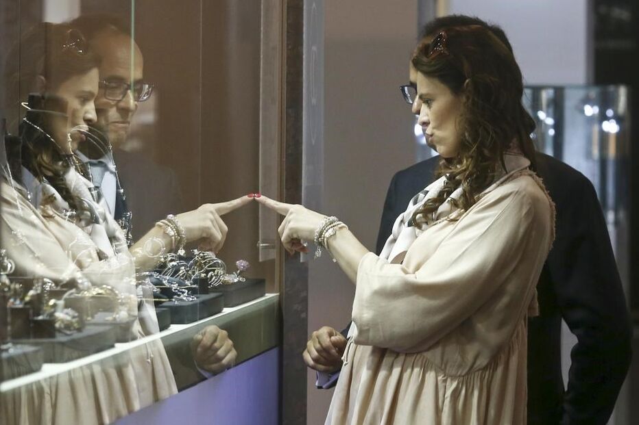 25-09-2015_03_34_23 19 jóias.jpg