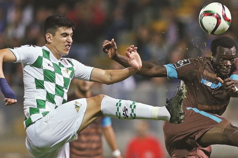 Cónegos abatem dragão