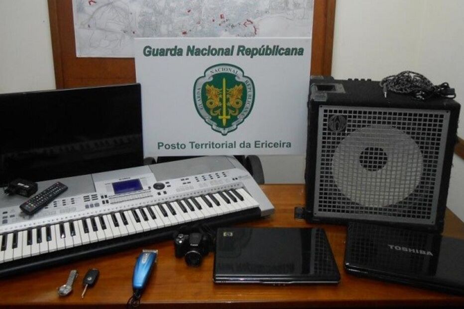 26-09-2015_03_44_32 12 ladrões.jpg