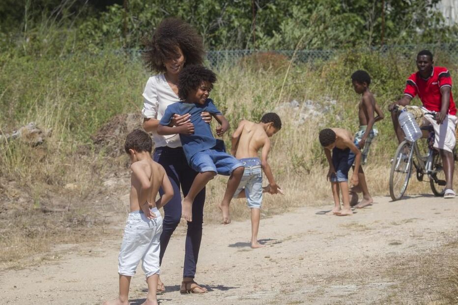 26-09-2015_05_37_32 42 única mulher.jpg