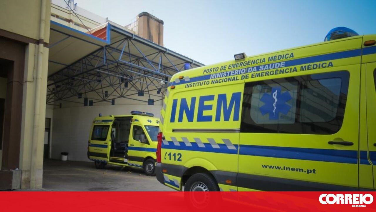 Trabalhadores do INEM protestam - Cm ao Minuto - Correio da Manhã