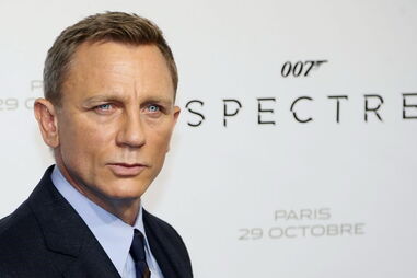 Daniel Craig, James Bond, exorta, governos europeus, resolver, crise, dirigentes, migrantes
