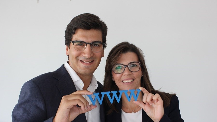 Marta e António Pimenta de Brito são o casal criador do 'Datescatolicos'
