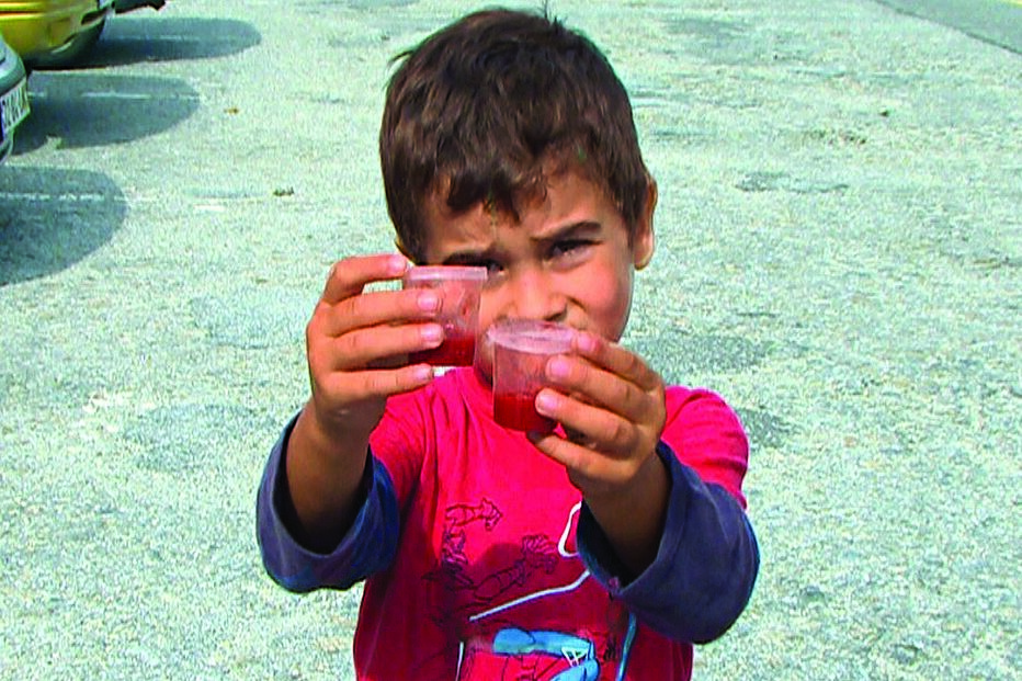 Meningite leva a medicar 200 