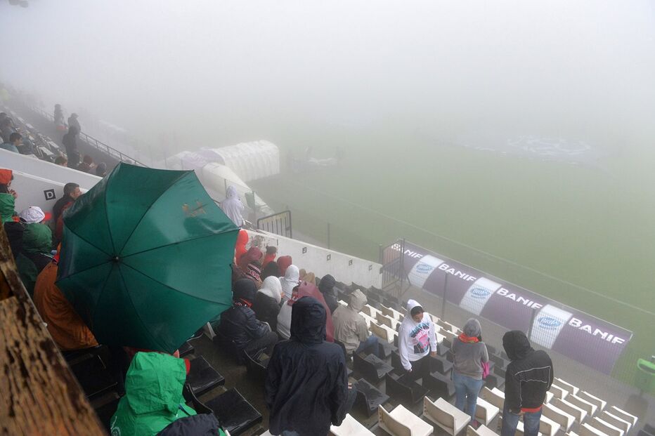 05-10-2015_01_01_50 8-9 Benfica.jpg