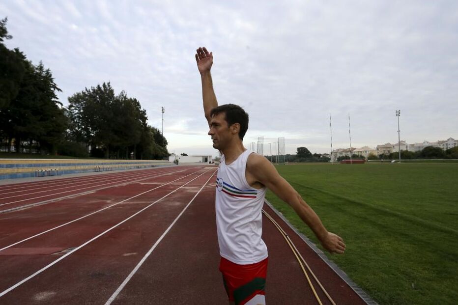 Nuno Alves, Ricardo Abreu, Clube de Atletismo de Pedro Pessoa, Sobreda, Prémio de Mérito Desportivo do Estado Português, Comité Paralímpico de Portugal, Comité Olímpico de Portugal, campeonatos, medalhas, atletismo, desporto, deficiente, invisual, cego, história inspiradora