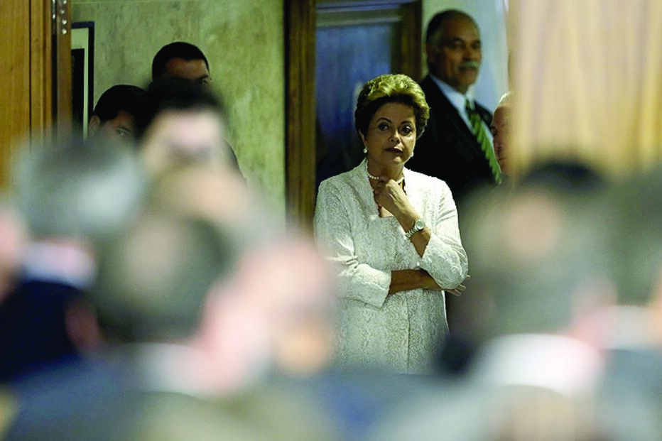 Tribunal ameaça chumbar contas 