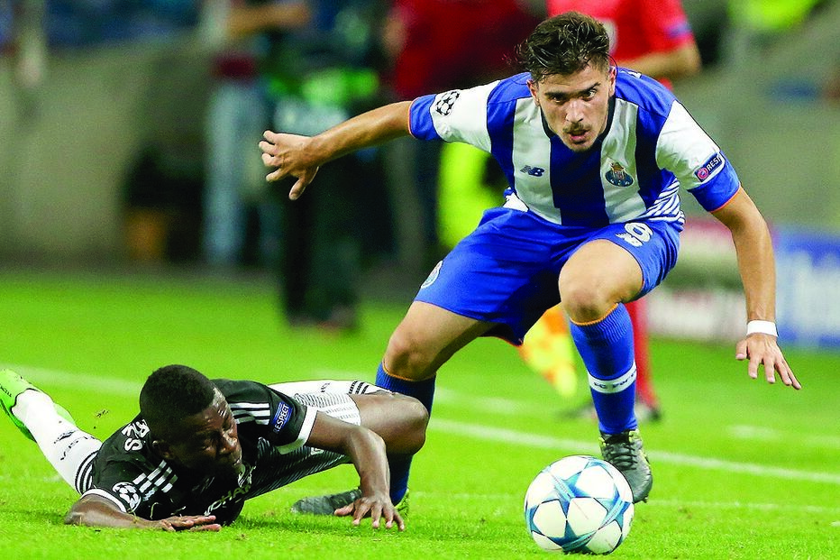 Dragões seguram joias em janeiro 