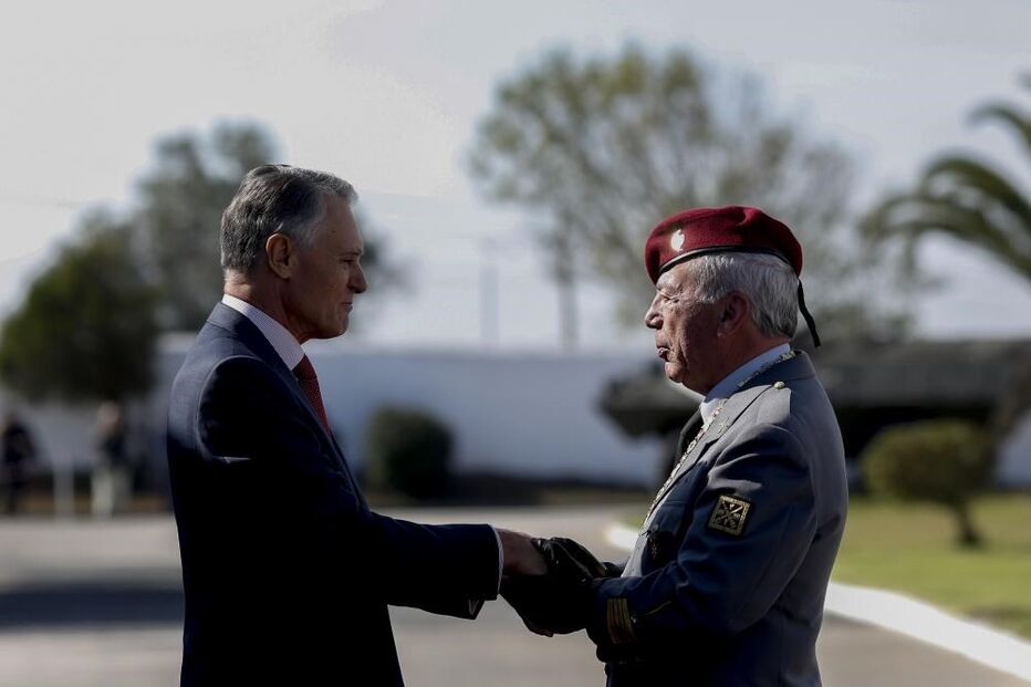 Cavaco Silva, Raúl Folques
