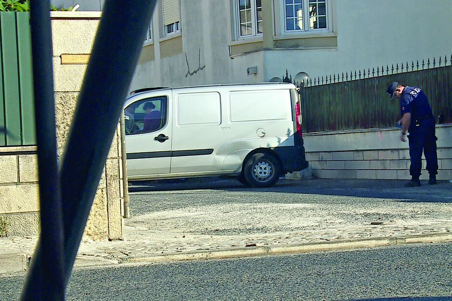 Vinga ciúmes a tiro no trânsito 