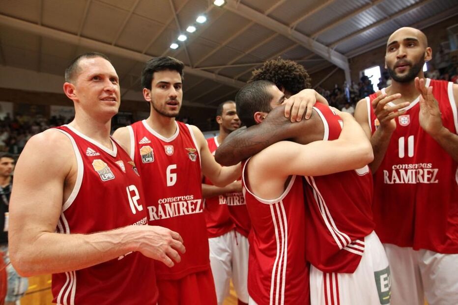 Benfica, Guimarães, Ovarense, Maia Basket, greve, árbitros, adiamento, basquetebol, desporto