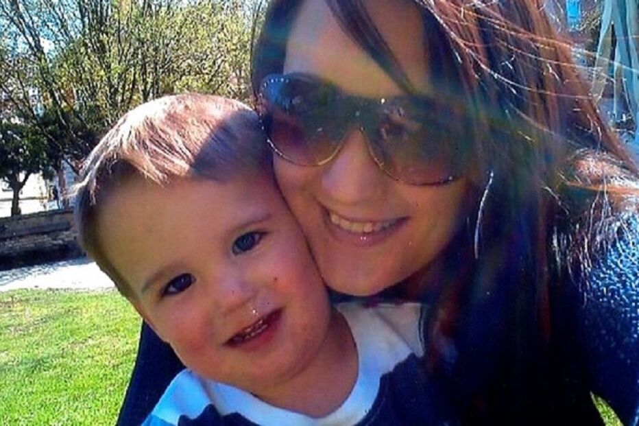 Facebook, Claire Barnett, britânica, Reino Unido, afogamento, Jeremy Richardson