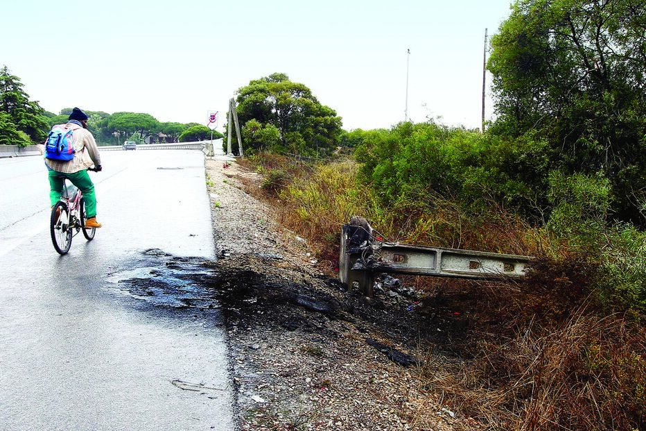 óbito, despiste,  Francisco Boavida Ribeiro, poste elétrico, carro, avenida da República, em Alcoitão, Cascais