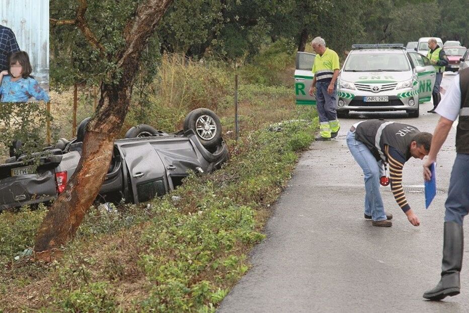 casal, filhos, família, acidente, choque carrinha, Grândola, óbito