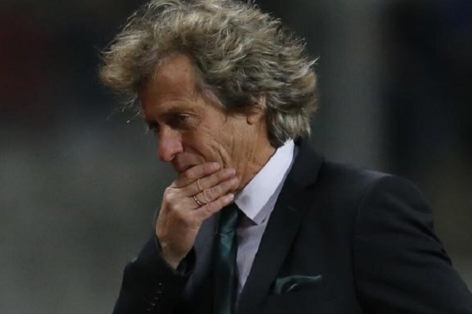 16-10-2015_03_23_49 6-7 jorge jesus.jpg