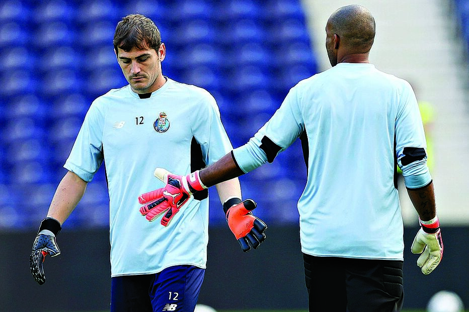 16-10-2015_06_21_07 34 casillas.jpg