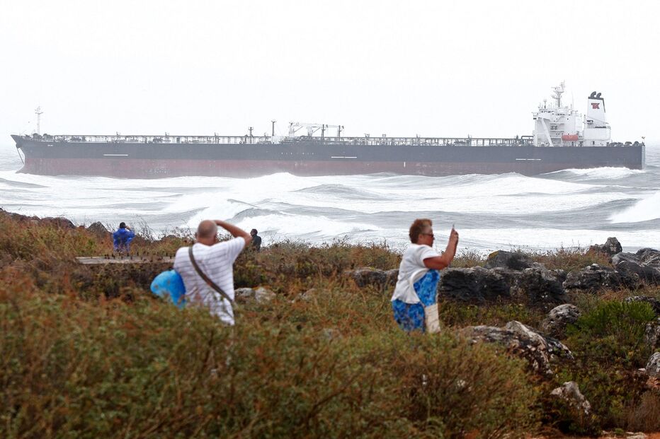 18-10-2015_01_03_37 10 mau tempo.jpg