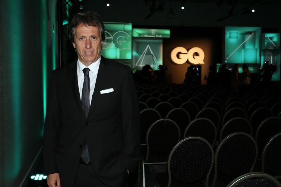 18-10-2015_21_43_43 46 jorge jesus 1.jpg