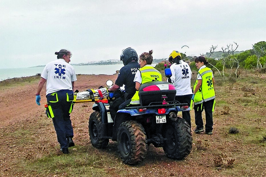 Ferido em queda de parapente 