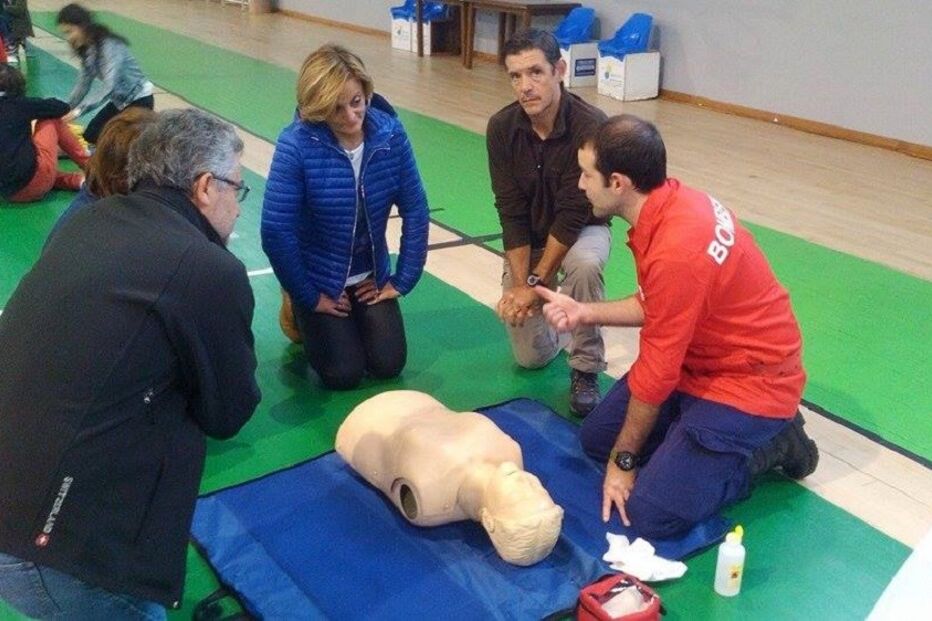 Vila Pouca de Aguiar, salvamento, bombeiros de Vila Pouca de Aguiar, bombeiros, INEM, Juvebombeiro, Juvebombeiro de Vila Real, Vila Real, Mass Trainning de Suporte Básico de Vida