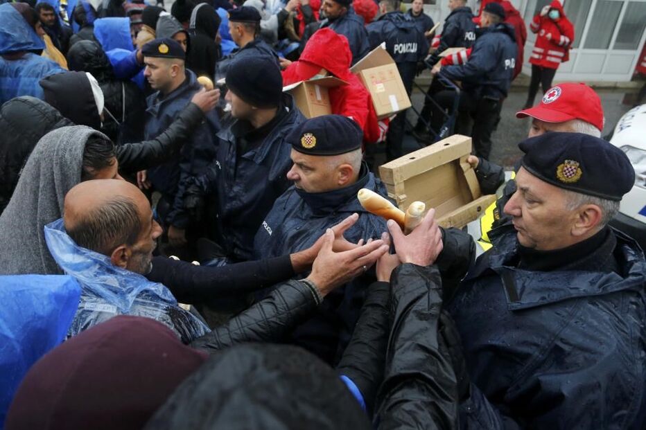 Imigrantes, Croácia, Sérvia, fronteira, questões sociais