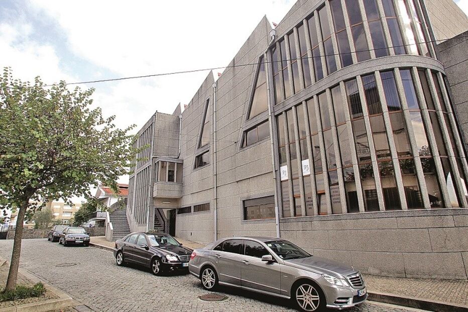 bebé, asfixia, óbito, morte, sesta, Tomás Carneiro, roxo, sem respiração