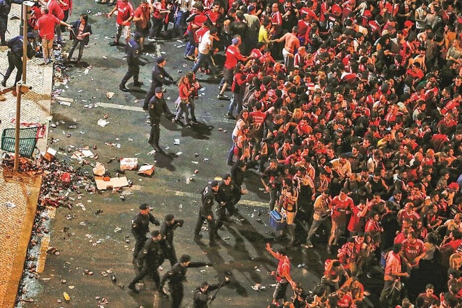 Caso, Marquês, violência, castigo, psp, polícias, benfica, futebol, agressões