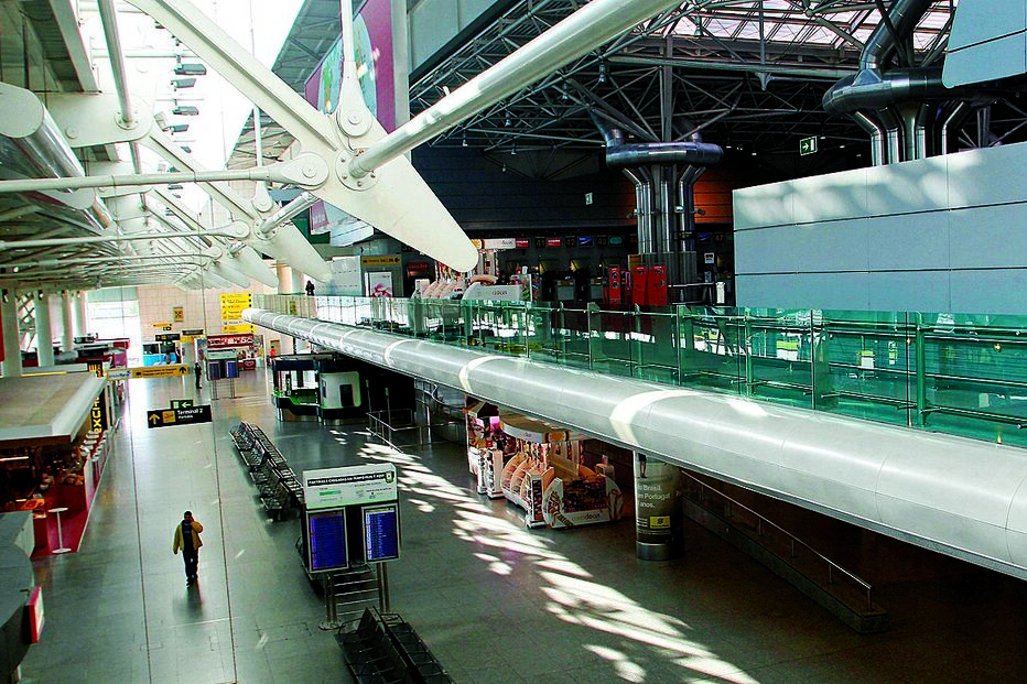 Absolvido por trazer crianças 