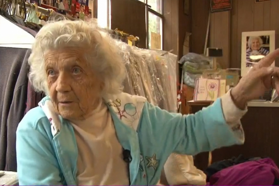 centenária, trabalho, emprego, idosa, mulher, insólito, reforma, norte-americana, EUA