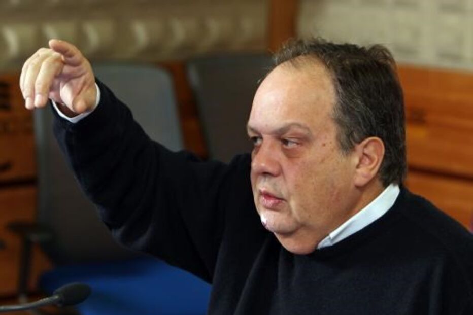 Pedro Passos Coelho, indigitado, governo, primeiro-ministro, João Soares, derrubado, parlamento 