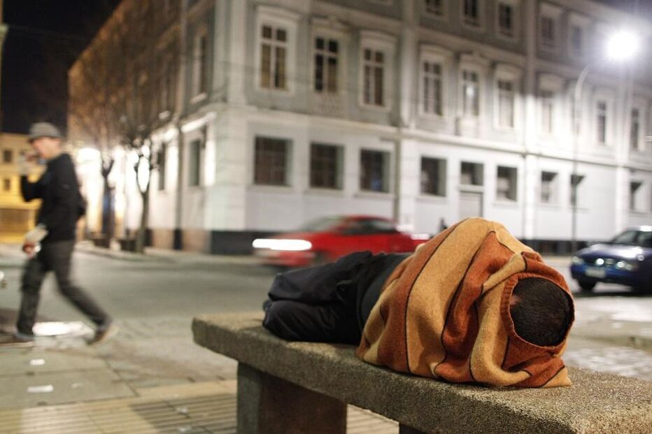 Luxemburgo, economia, negócios e finanças, questões sociais, portugueses, risco, pobreza