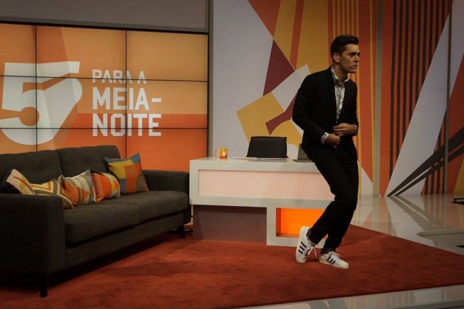 RTP, 5 para a meia-noite, Facebook, Pedro Fernandes, canal público, selfie