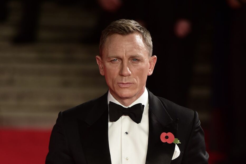 Daniel Craig