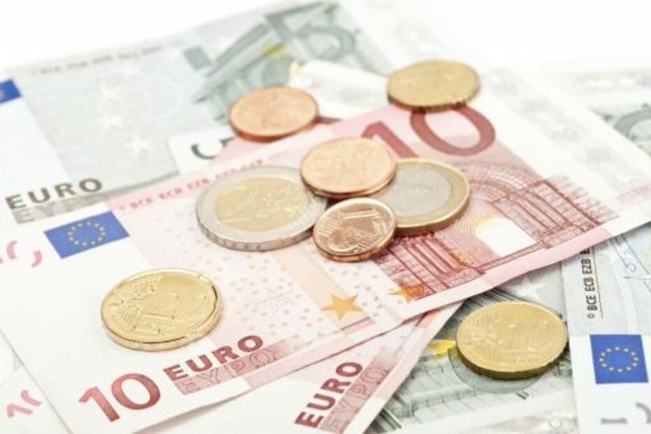 DECO, Dinheiro & Direitos, estudo, famílias, poupanças, economia, negócios e finanças, consumo