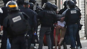 Massacre em Paris ao minuto