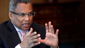 Presidente eleito de Cabo Verde promete reunir com candidatos derrotados após tomar posse