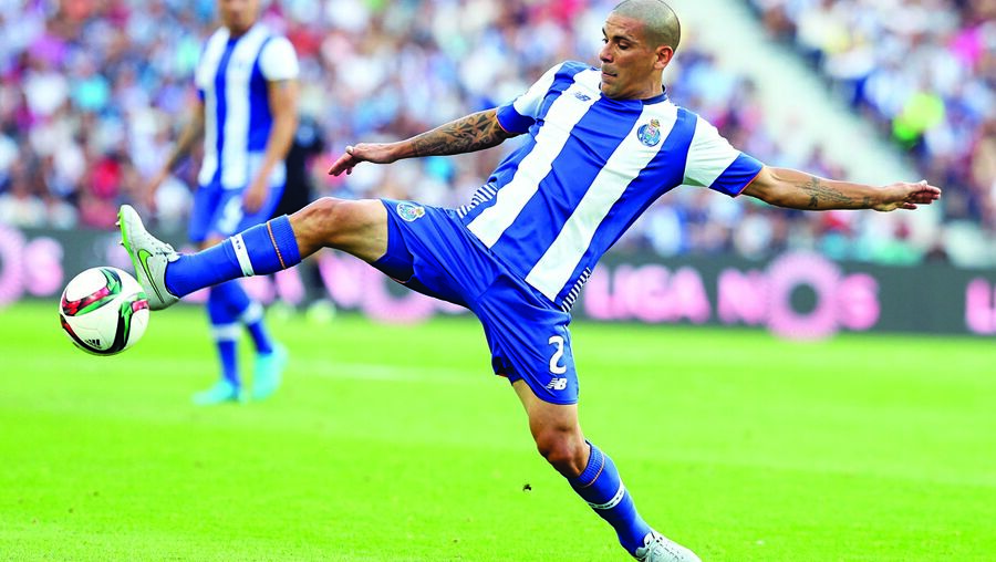 Maxi Pereira, de 31 anos, assinou pelo FC Porto no início da presente temporada