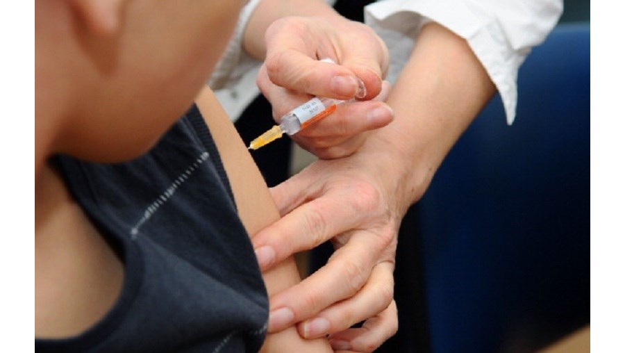 Sociedade Portuguesa de Pediatria recomenda vacinação dos jovens